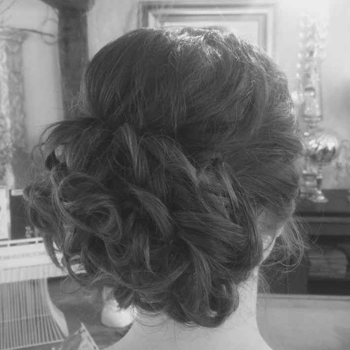 updo with curls